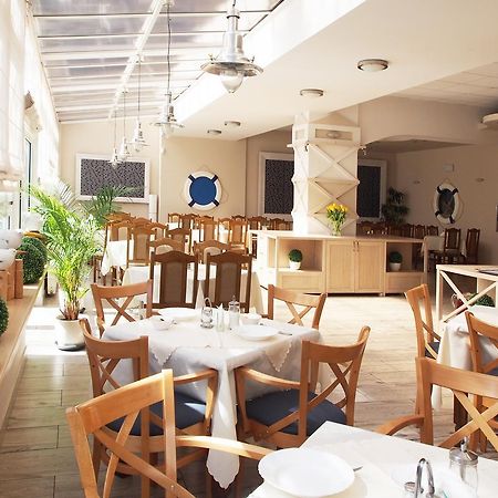 Aparthotel Elpak Svinoústí Exteriér fotografie