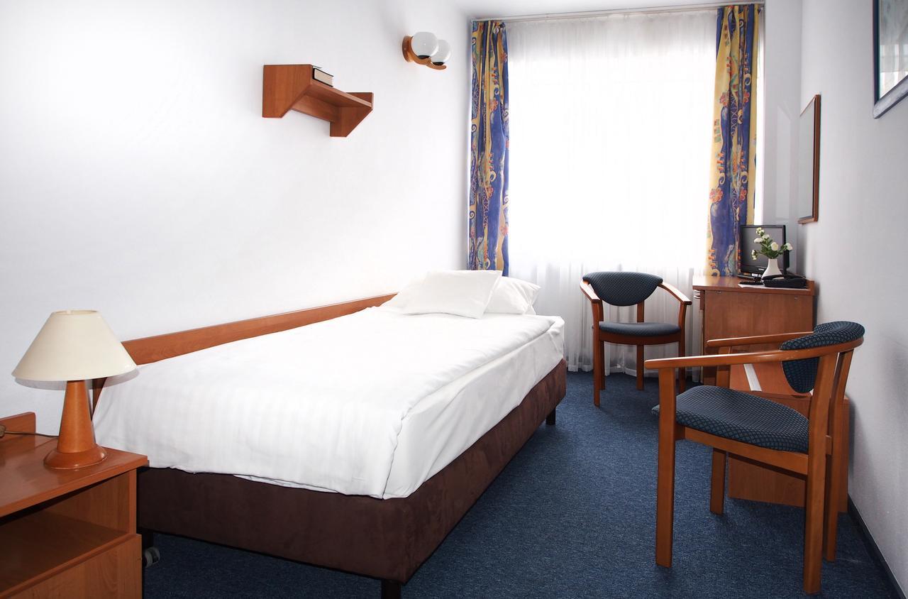Aparthotel Elpak Svinoústí Exteriér fotografie