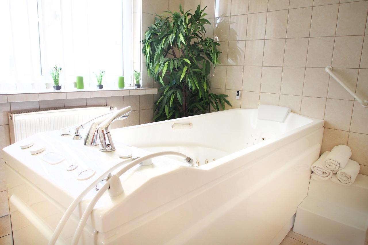 Aparthotel Elpak Svinoústí Exteriér fotografie