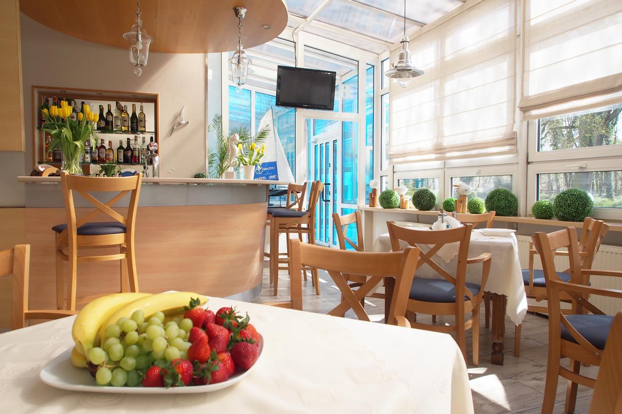 Aparthotel Elpak Svinoústí Exteriér fotografie
